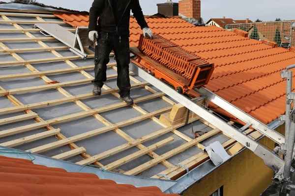 Rénovation complète de toiture en ardoise et tuiles avec pose d'écran de sous-toiture à Saint-Cast-le-Guildo